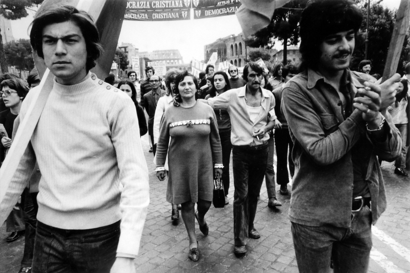 Roma 1972/1974, manifestazione in via dei Fori Imperiali